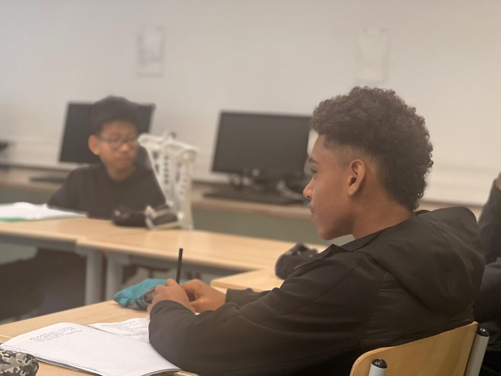 WhatsApp Image 2025-11-07 at 14.21.11 (15)