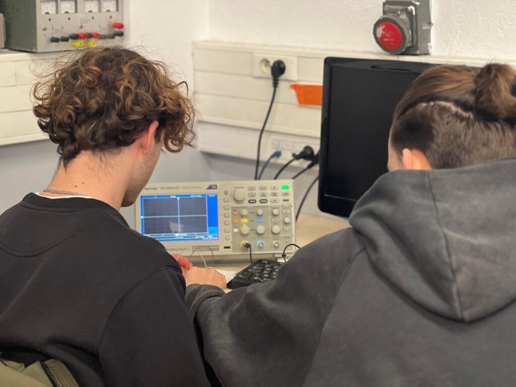 WhatsApp Image 2025-11-26 at 10.14.19 (3)